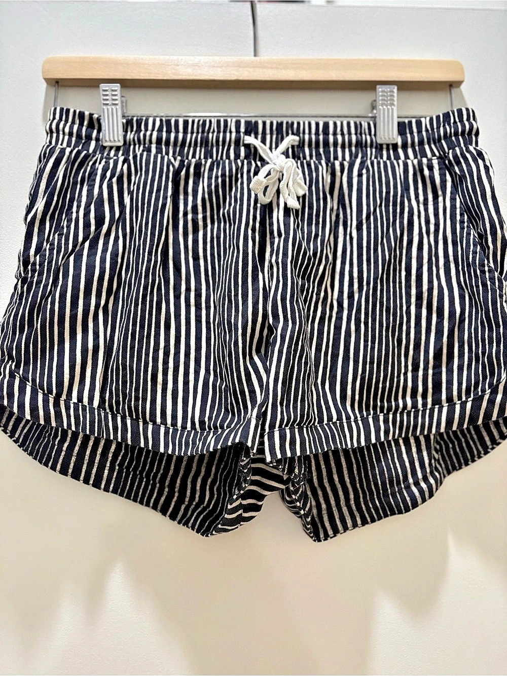 Billabong Striped Shorts in Black & White Like New